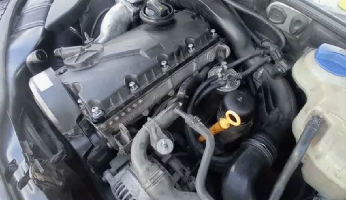 мотор автомобиля