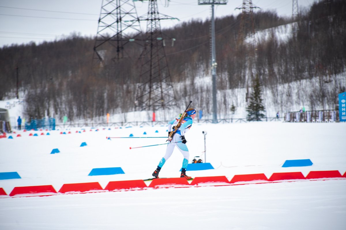 Биатлонистка на трассе