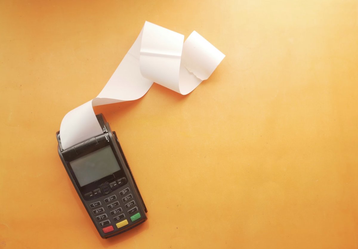 Кассовый аппарат с чеком