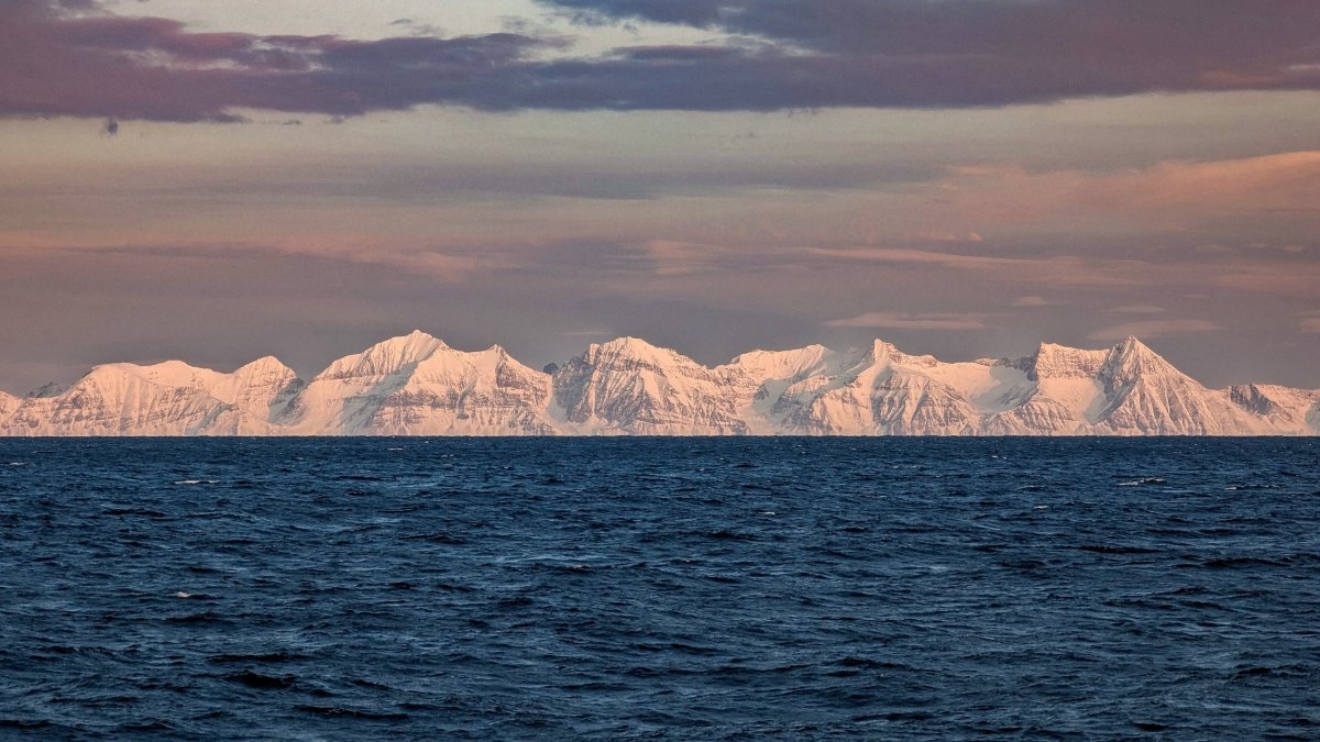 Вид на Шпицберген с корабля