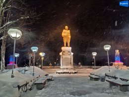 Памятник Кирову в Мурмашах