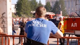 Сотрудник МЧС России.