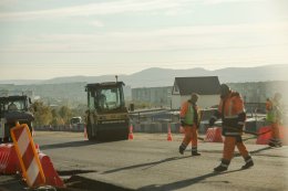Ремонт дороги в Мурманской области.