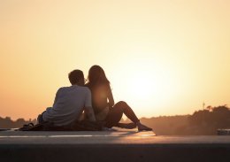Пара на закате