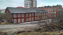 Авариный дом № 3 по улице Профессора Сомова в Мурманске