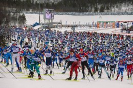 Старт лыжного марафона в Мурманске