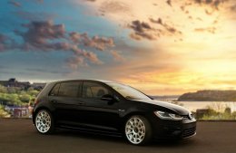 Машина на закате