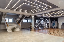 Фойе Ледового дворца в Мурманске