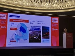 Марта Говор выступает в Нью-Дели.