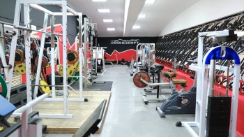 Спортивный зал в пространстве Сопки.Спорт