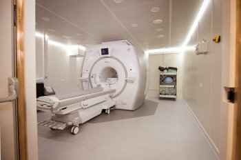 Аппарат МРТ.
