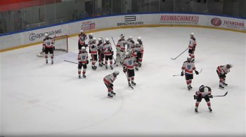 Хоккейная команда «Арктика» из Мурманской области