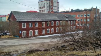 Авариный дом № 3 по улице Профессора Сомова в Мурманске