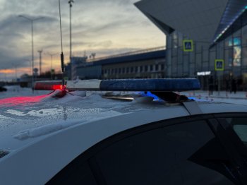 Автомобиль ГАИ на выезде