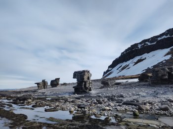 Кильдин в Мурманской области весной