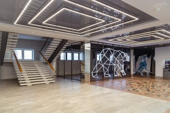 Фойе Ледового дворца в Мурманске