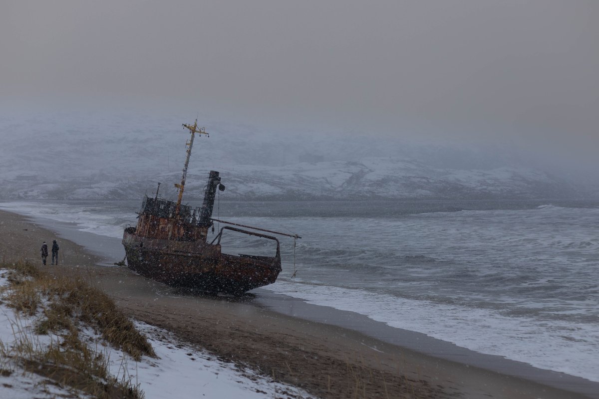Корабль в Териберке