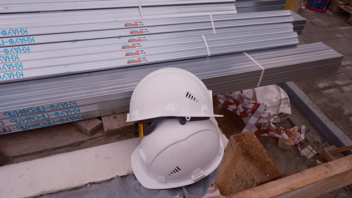 Строительные каски