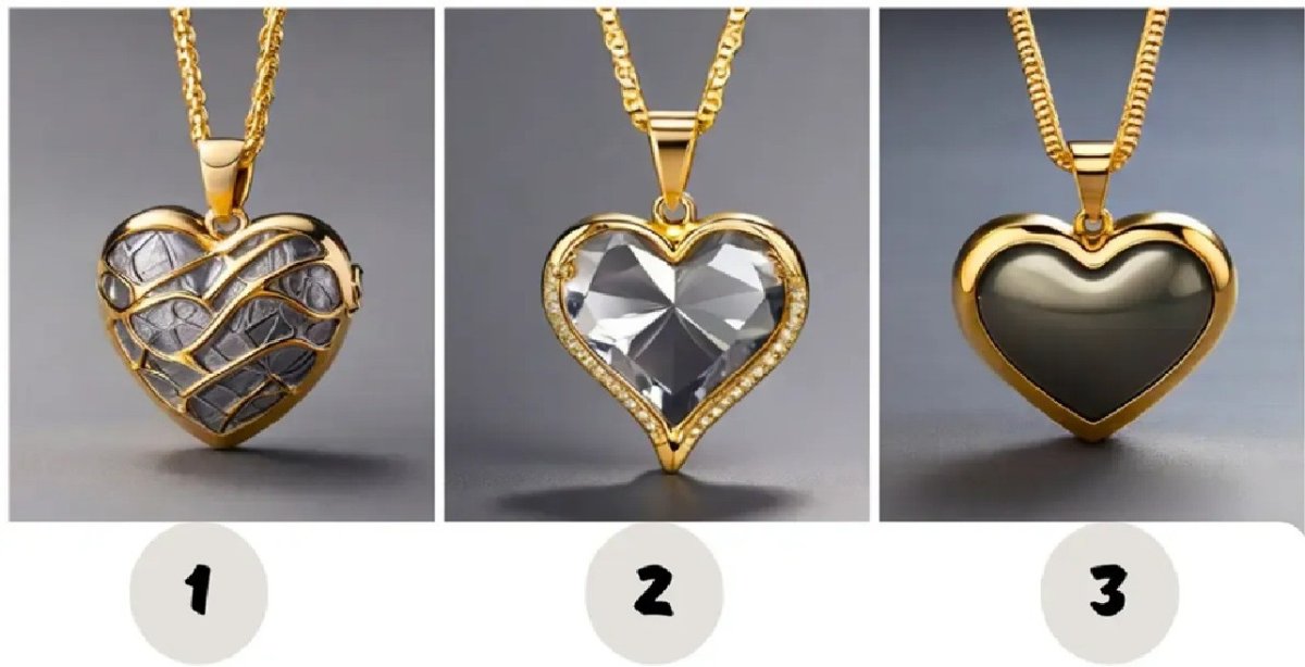 три украшения в форме сердца