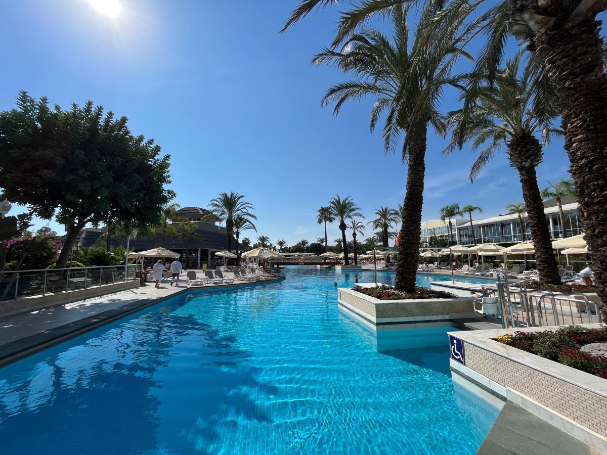 Курорт за границей