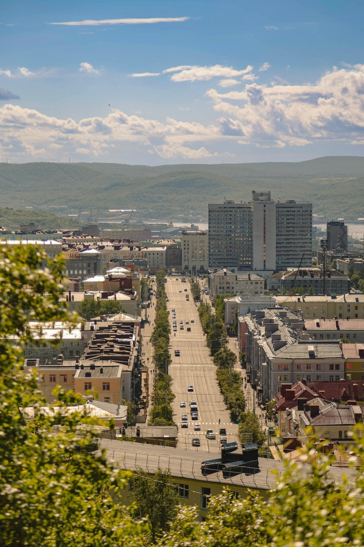 Вид на центр Мурманска.