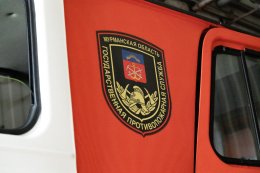 Дверь пожарной машины