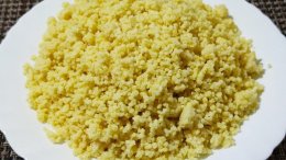 тарелка рассыпчатой пшенной каши