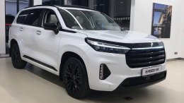 белый Exeed VX  в салоне