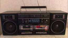 двухкассетный магнитофон