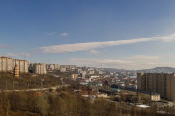 Панорама Мурманска весной.