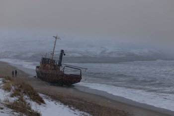 Корабль в Териберке