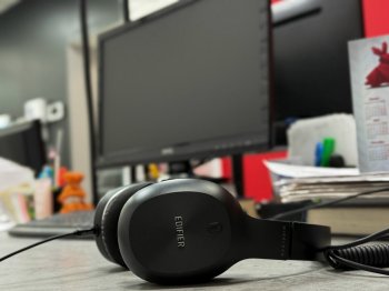 Гарнитура у компьютера.