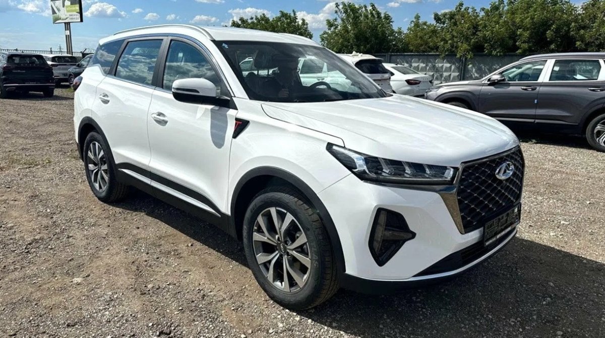 белый Chery