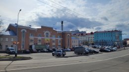 Здание стадиона Профсоюзов в Мурманске