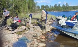 Рыбаки на привале в Мурманской области