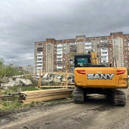 Стройка на улице Генерала Журбы.