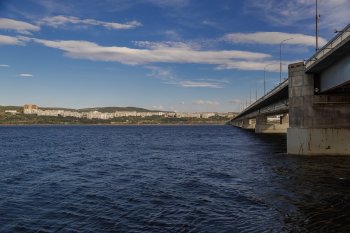 мост над Кольским заливом в Мурманске