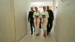Сестры-близнецы с мужьями из Мурманска отметили серебряную свадьбу