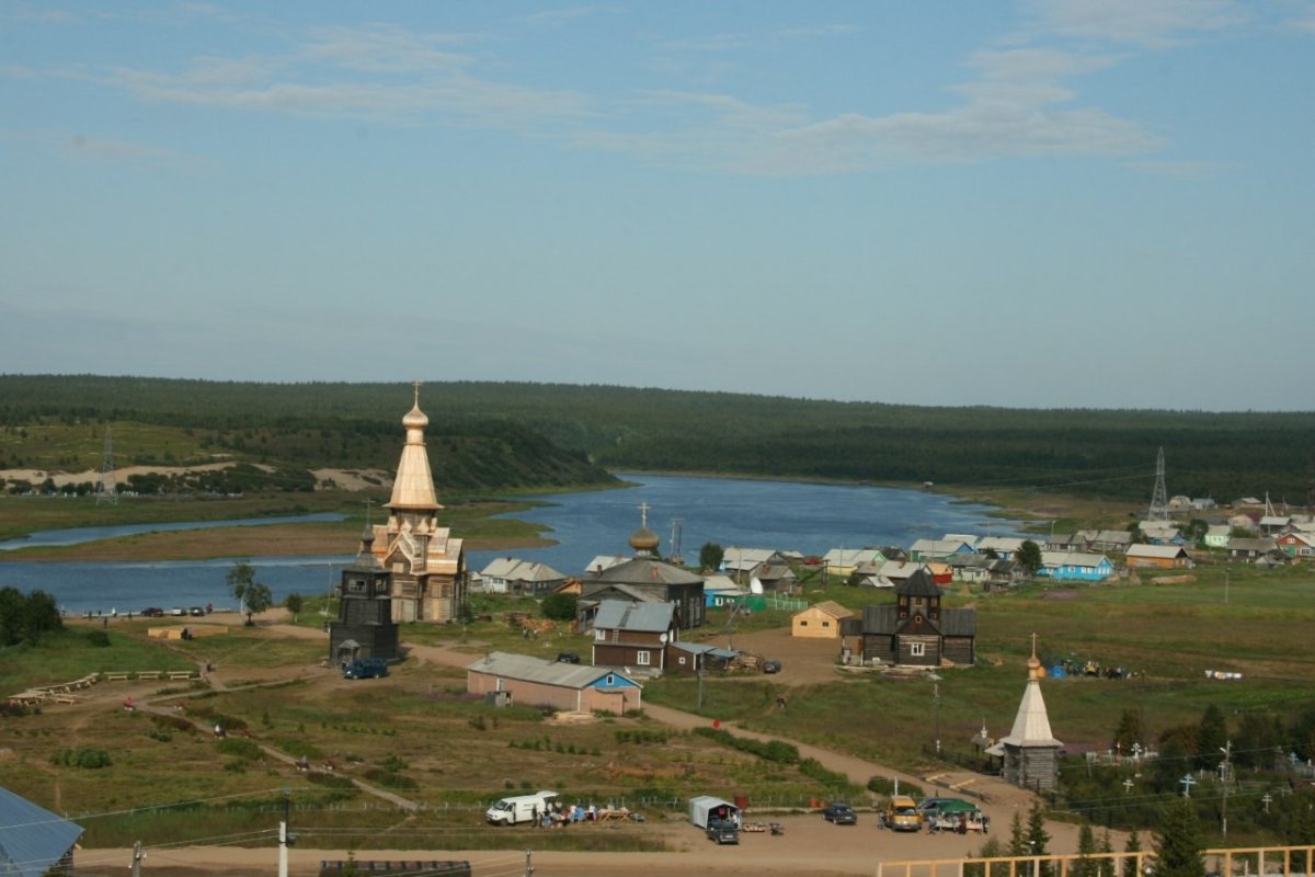 Село Варзуга в Мурманской области.