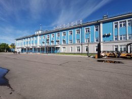 Площадь морвокзала в Мурманске.