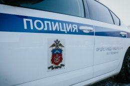 Дверь машины полиции