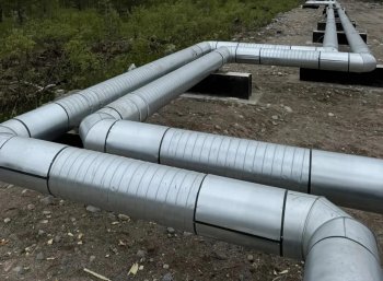 Новые трубы на теплотрассе
