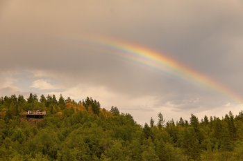 радуга в небе после дождя