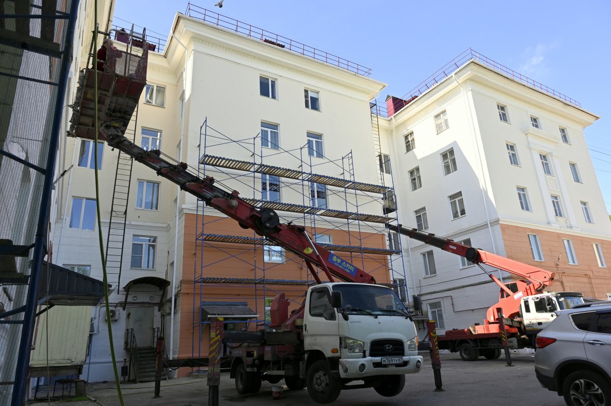 Ремонт фасада дома в Североморске