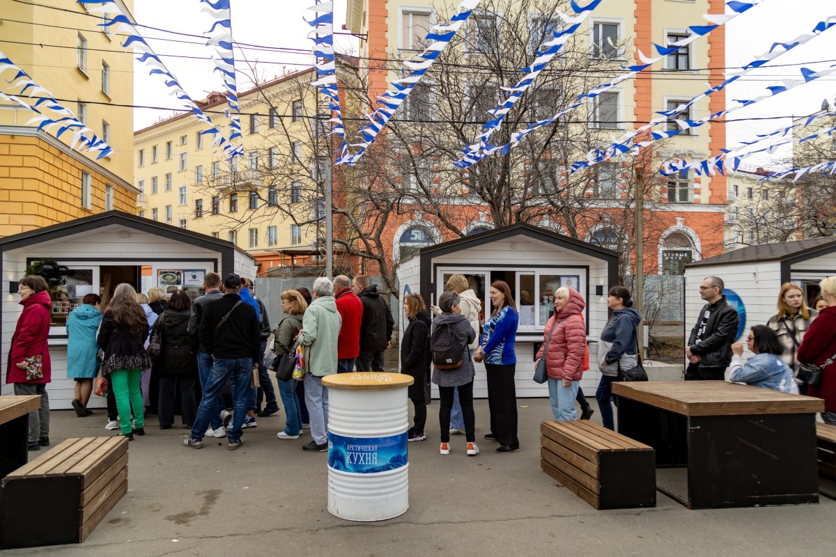 Улица Воровского в Мурманске