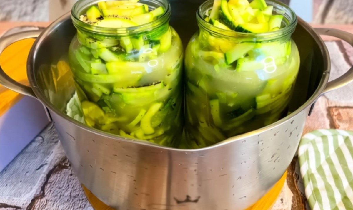 Маринование кабачков под грибы.