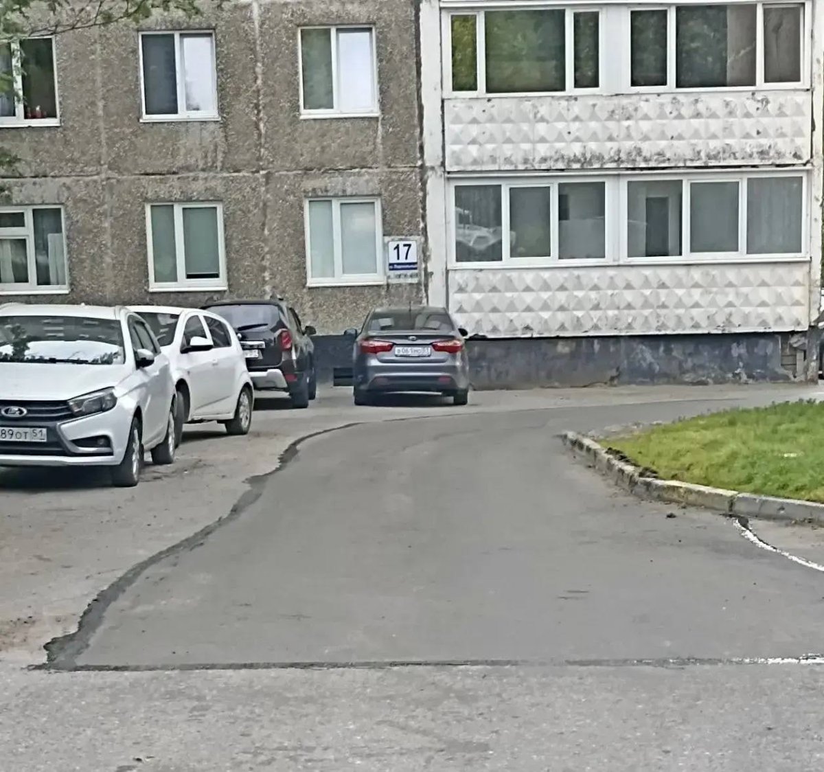 Отремонтированный двор в Мурманске
