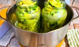 Маринование кабачков под грибы.