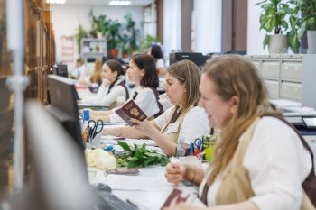Специалисты МФЦ в Мурманской области