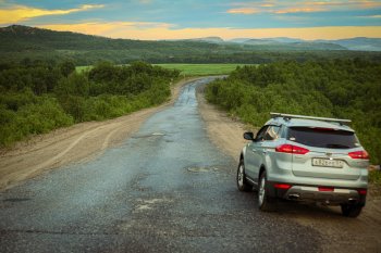 автомобиль и дорога
